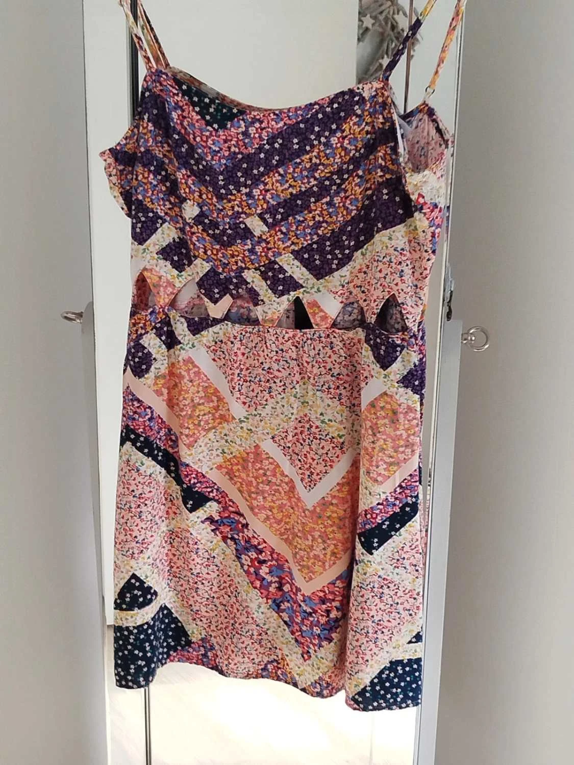 ๐Robe dโรฉtรฉ ร bretelles motifs patchwork fleuri โ style bohรจme- Divided Femme T